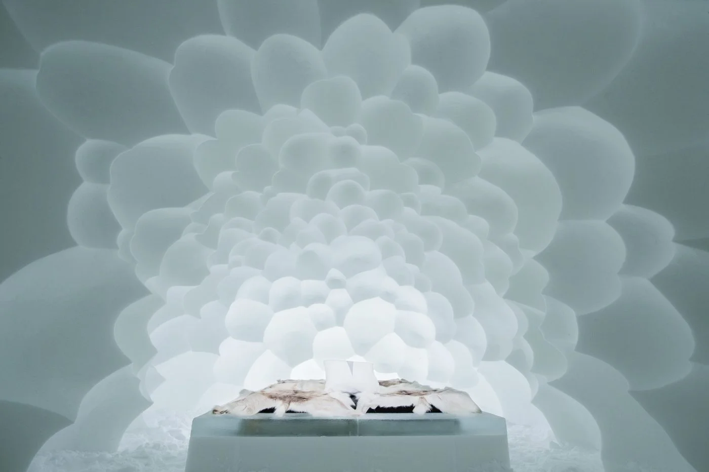 baby it's cold outside : le ice hotel