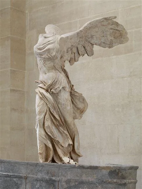 buly-louvre-parfum-victoiredesamothrace-14-557144-2.jpg