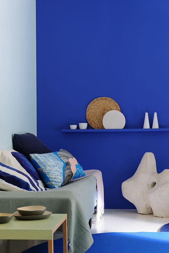 mur bleu cobalt klein majorelle.jpg