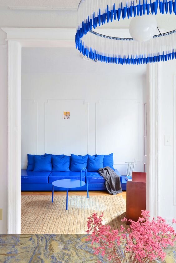 mobilier canapé bleu klein4.jpg