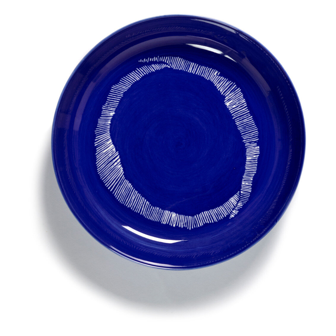 selection-shoppinglist-deco-bleu-klein-electrique-assiette-creuse-feast-ottolenghi.jpg