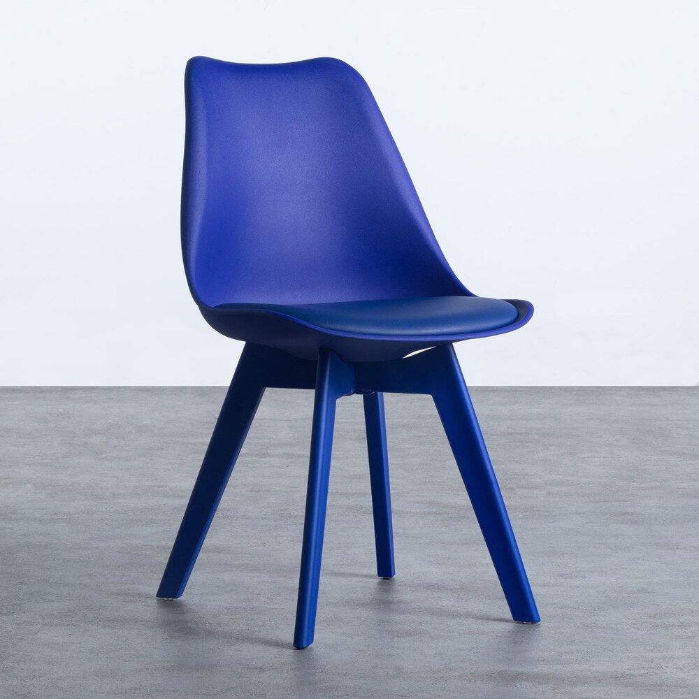 selection-shoppinglist-deco-bleu-klein-electrique-chaise-nordique-verno.jpg