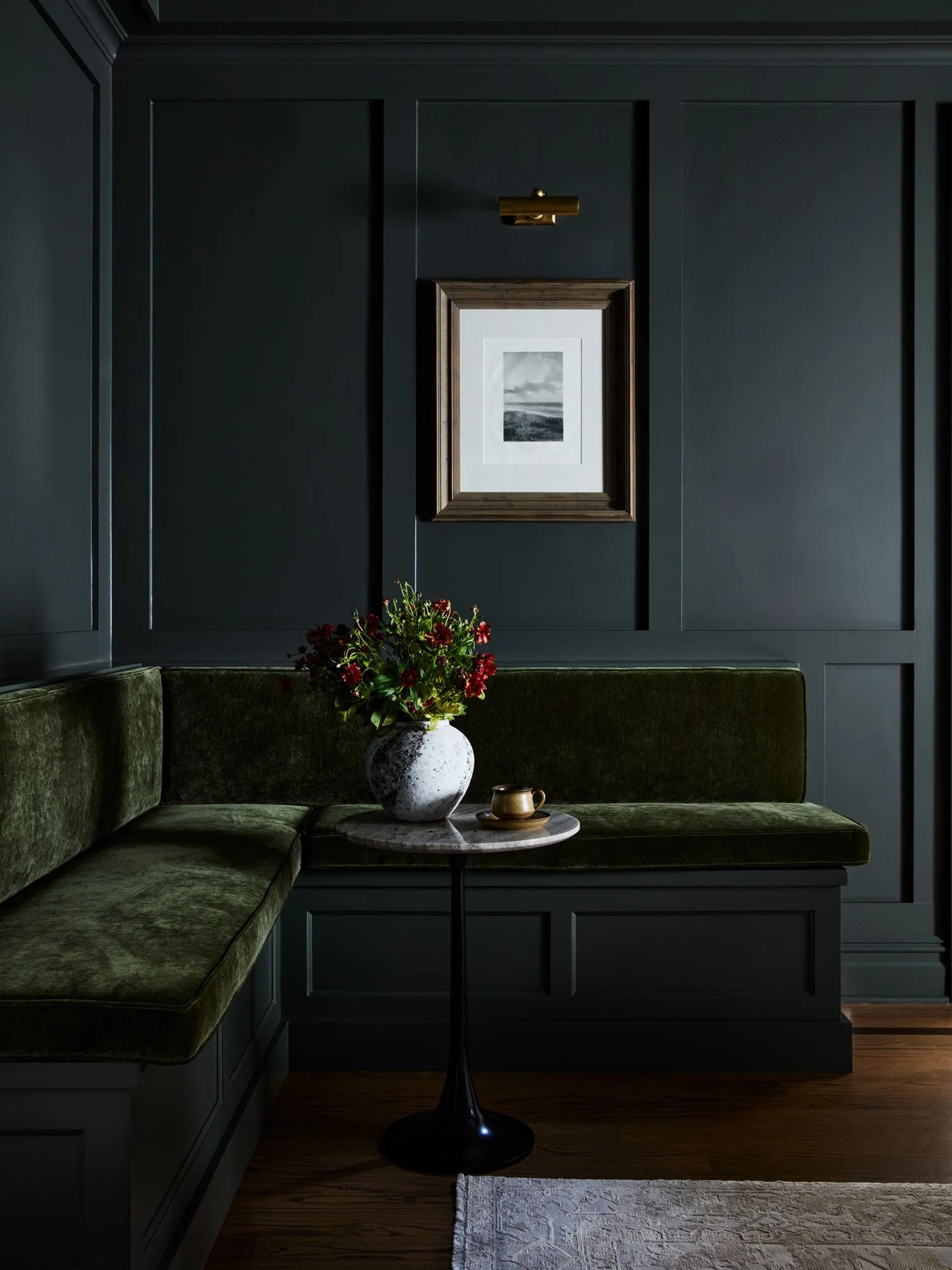 moody-modern-interior