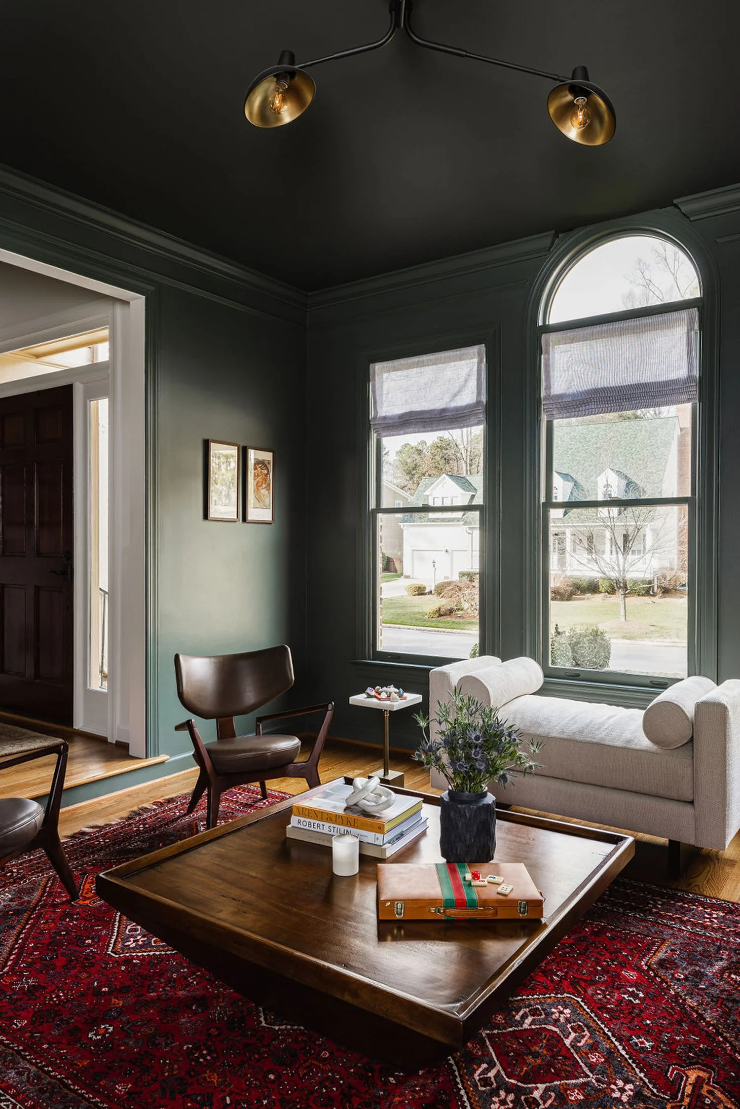 moody-interior-color-drenching.jpg