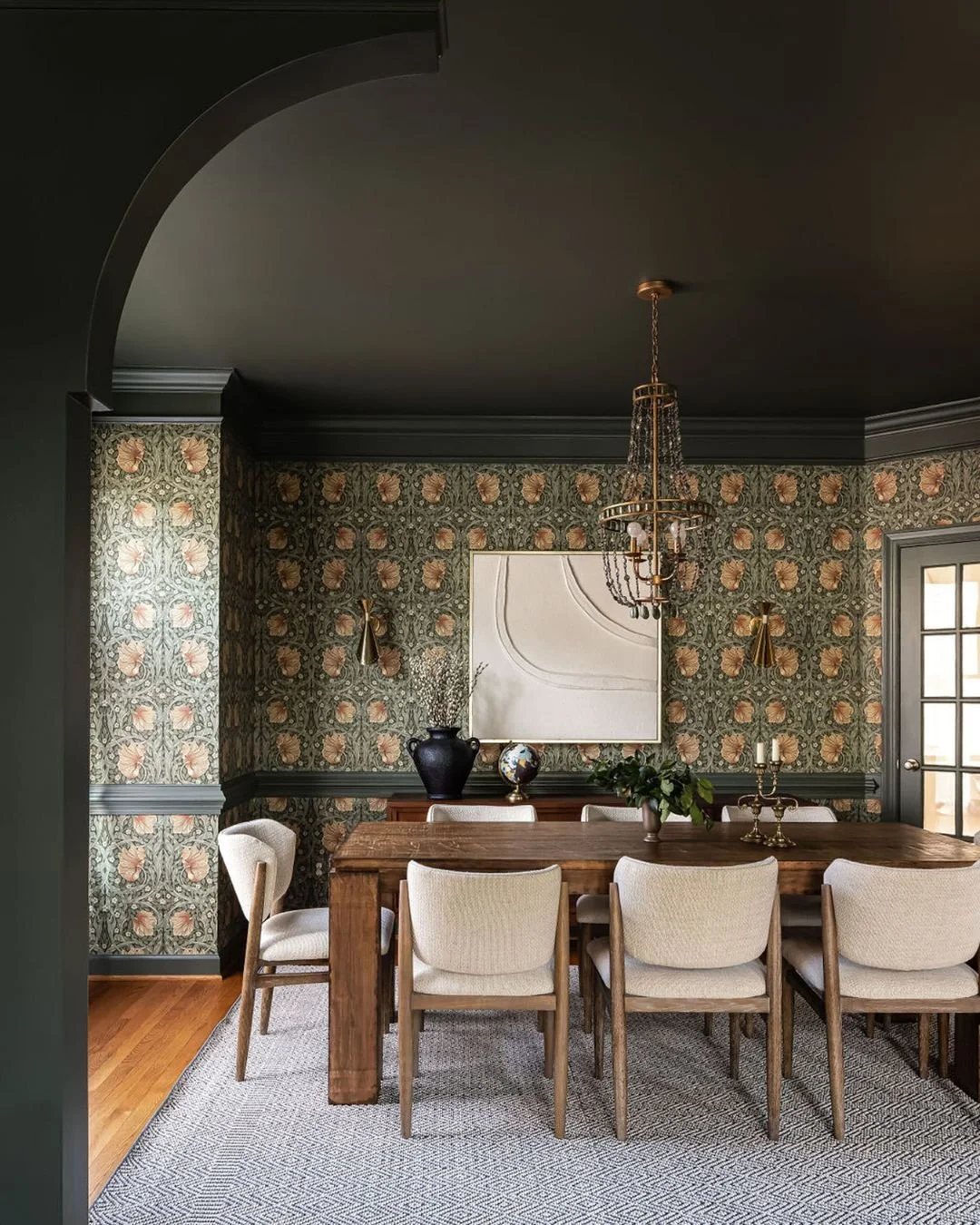 home tour: a moody and cozy transformation, expert tips for an enveloping ambiance