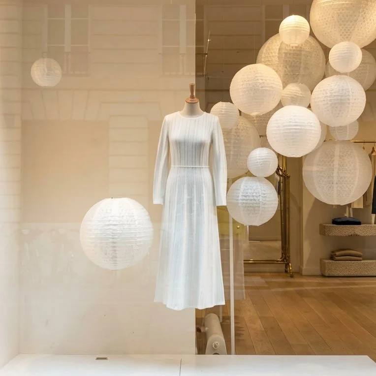 5 BUDGET FRIENDLY PROPS FOR HIGH-END WINDOW DISPLAYS (And How to Style Them)