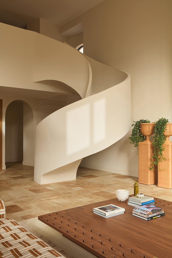 home-tour-aix-helena-monnet-plat-wicker-vime.png