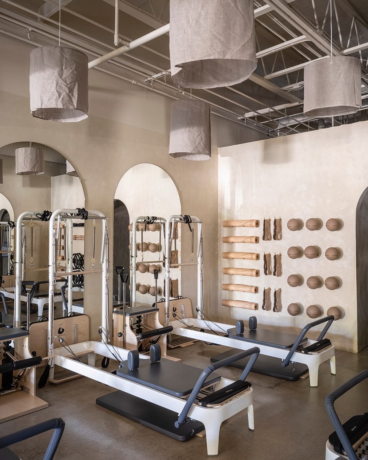 Aya Pilates by IW studio