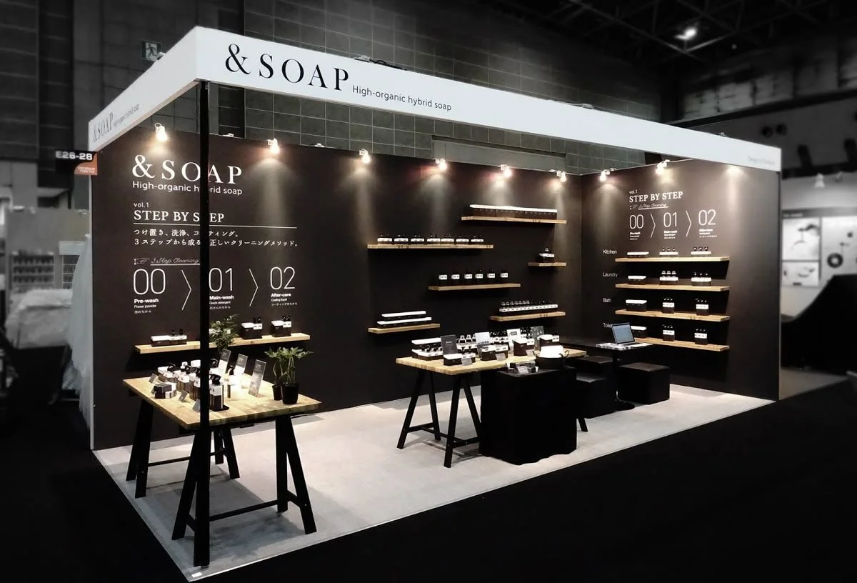 &amp; soap b&amp;w booth