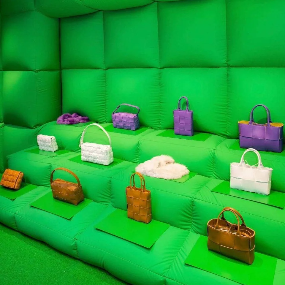 bottega-contrast-color.jpg