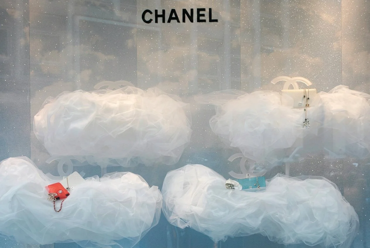 tulle window display