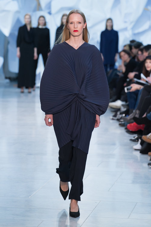 VERONICA B VALLENES AW16 (Copy)