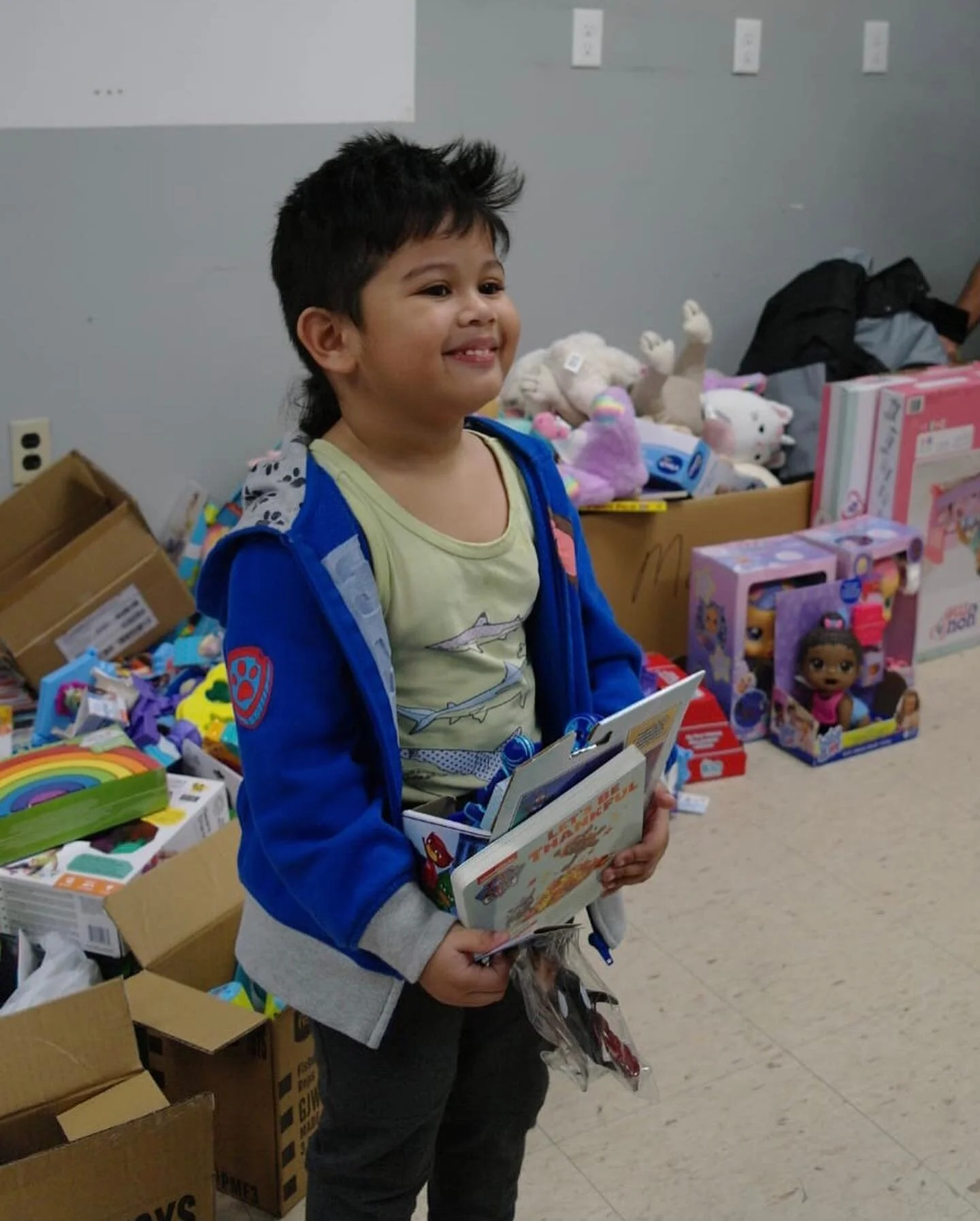 Amazing to see all the cute smiles at the toy drive!

📸: @realwinnieb 

#toydrive #toys #gift #holiday #family #giveaway #giveback #toronto #canada #2022 #newyear #smile