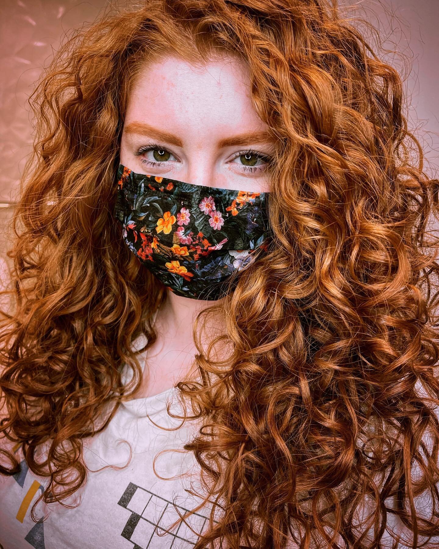 SPRING is in the AIR! Fiery Red  Shaggy curly head Brought to you, 

Red, orange,golden, Copper redheads on now.

Enjoying the Red, Copper, Orange Gold,  color and strawberry blonde Dimensional 🎨 painting highlights. 

She also got a Curly Textured 