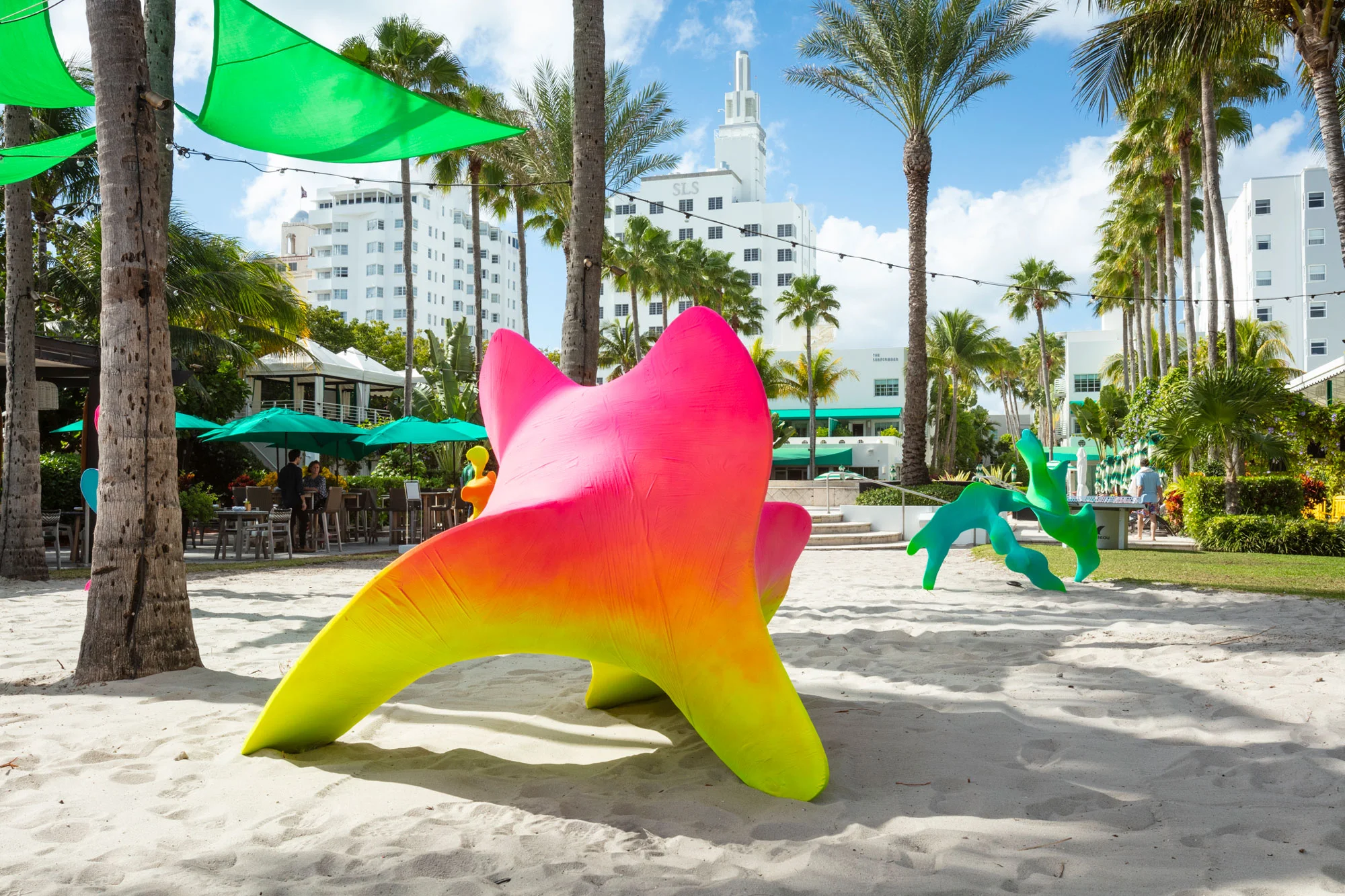 artsy-art-basel-miami-08.jpg