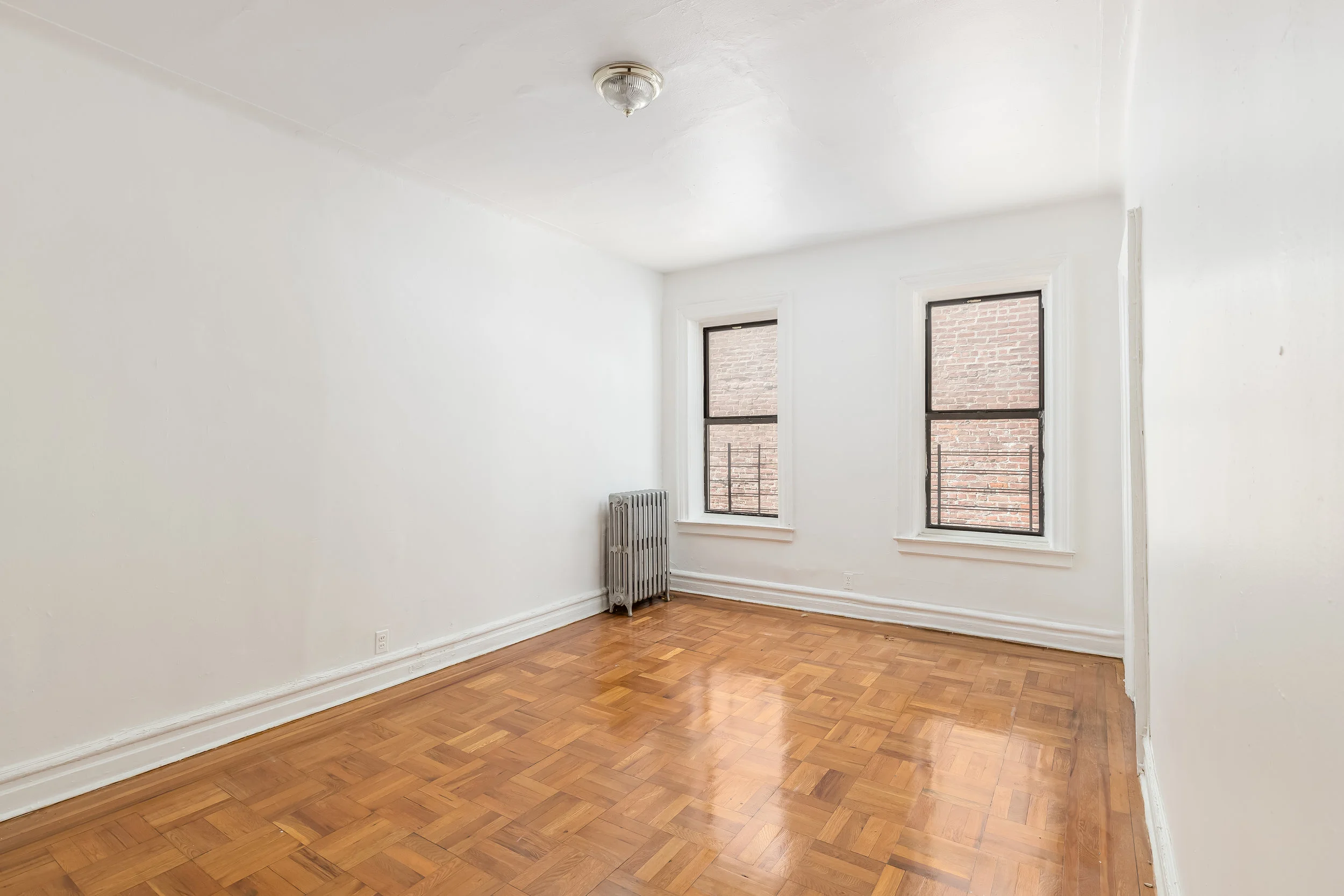 4791 Broadway-2.jpg