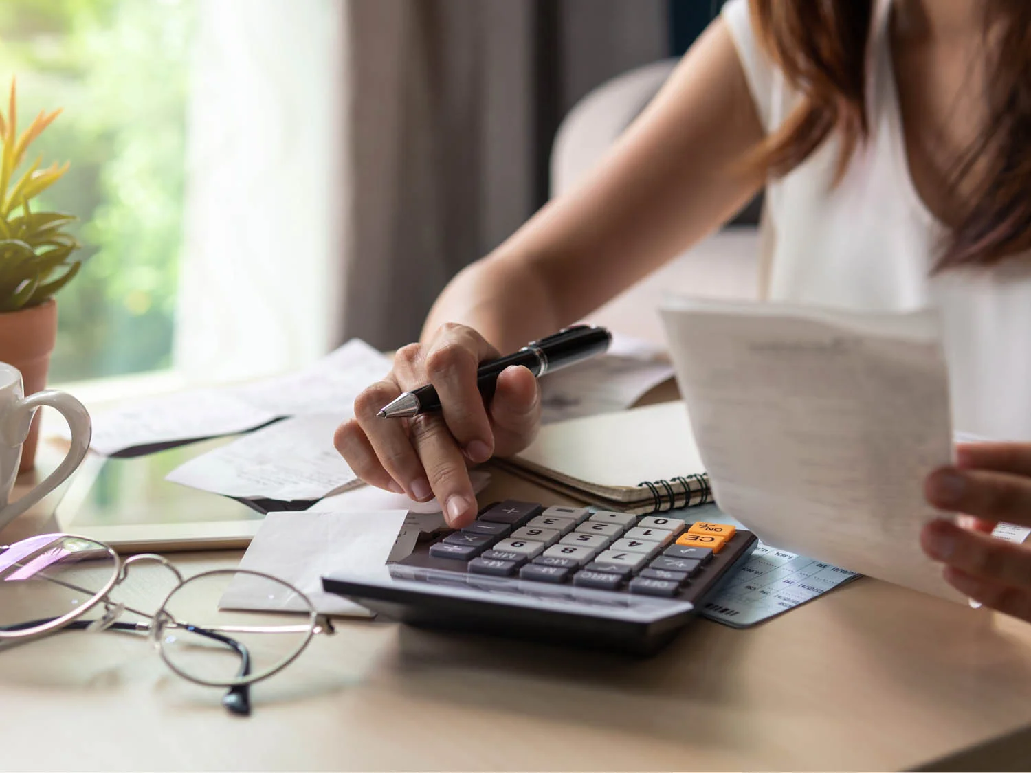 Finding a loan at a great rate can be a real struggle. It’s rough because you need the money now but don’t want to suffer through the payment. We’ll help you find the best low credit lenders available to get you the best rate on your loan.