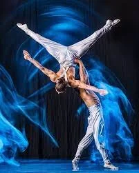 Troupe Vertigo with Calgary Phil.