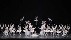 National Ballet of Canada - Flight Pattern / Suite en Blanc