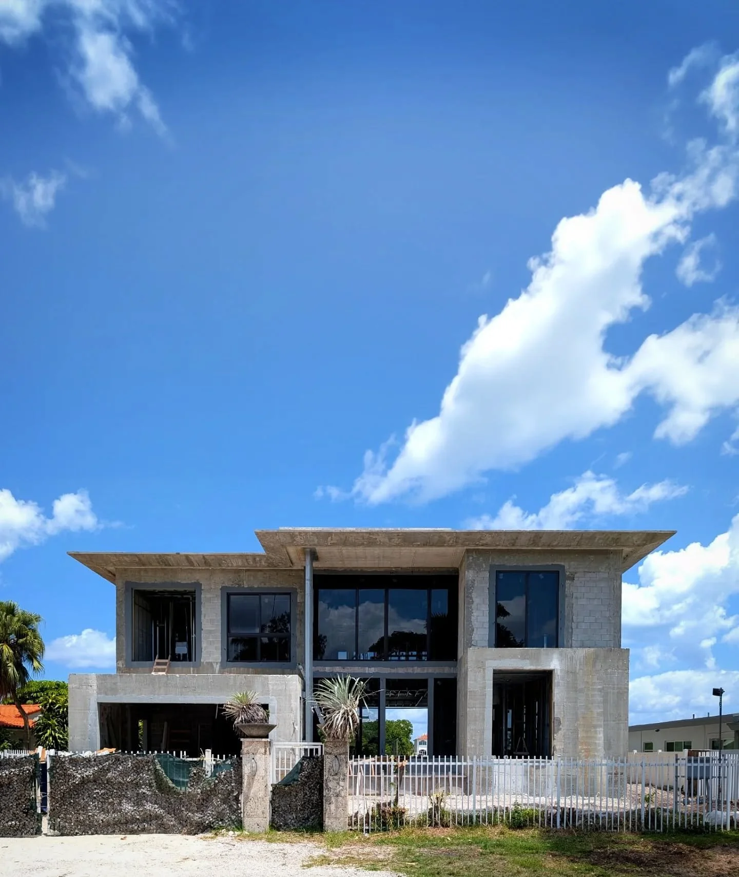 New construction -  Custom home for end user, taking shape in North Bay Village! 🏝️

 The shell always seems to come together fast but it's just the tip of the iceberg. The true artistry lies in what comes next. 

#miami #northbayvillage #florida #a