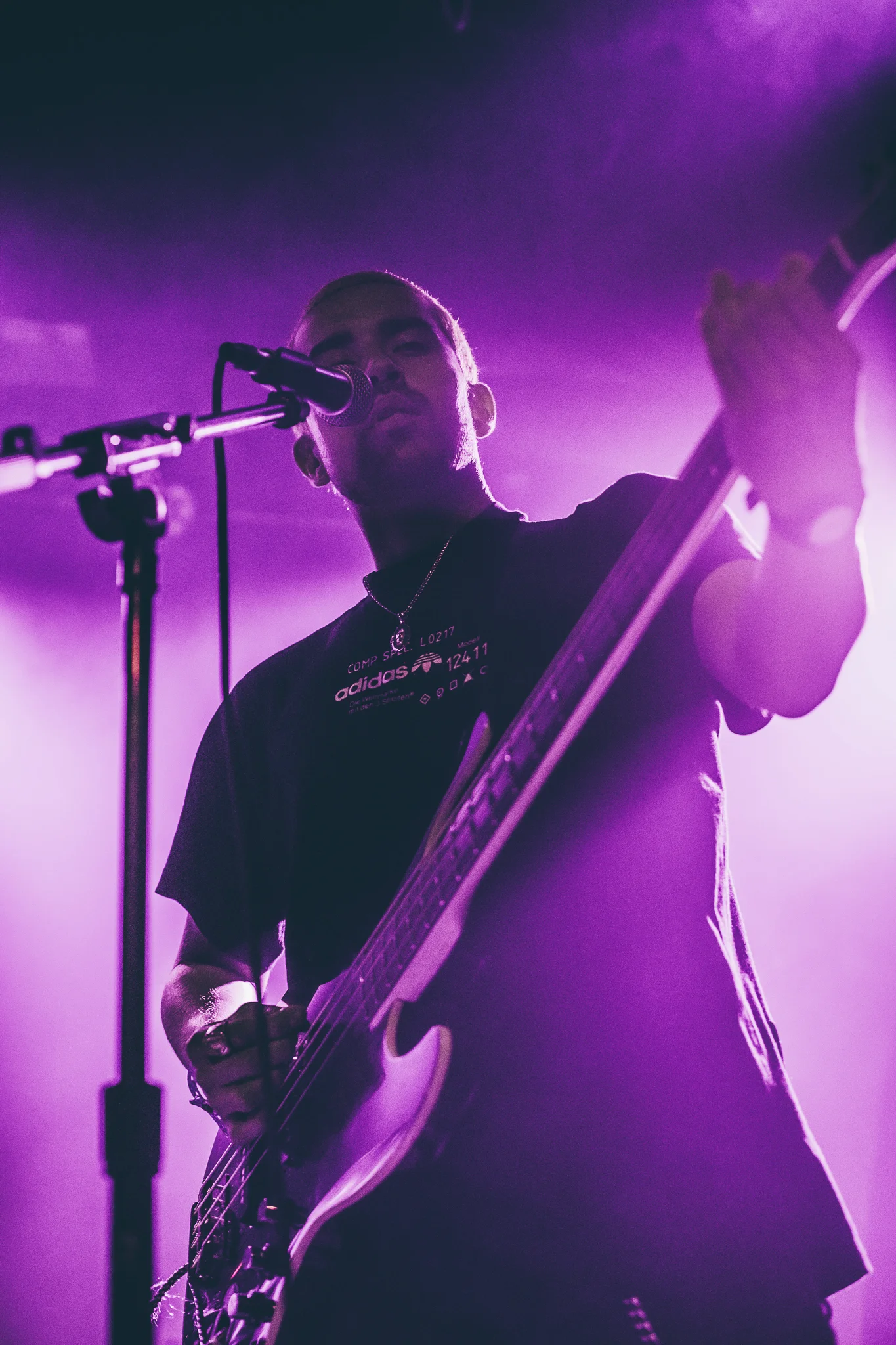 manics72118-4.jpg