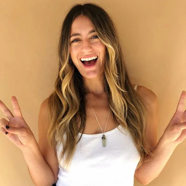 Good hair, good vibes 😎
.
.
@alyssabonagura of the fab @thesisterhoodband got #Blonded by @kayla_magallan ❤️