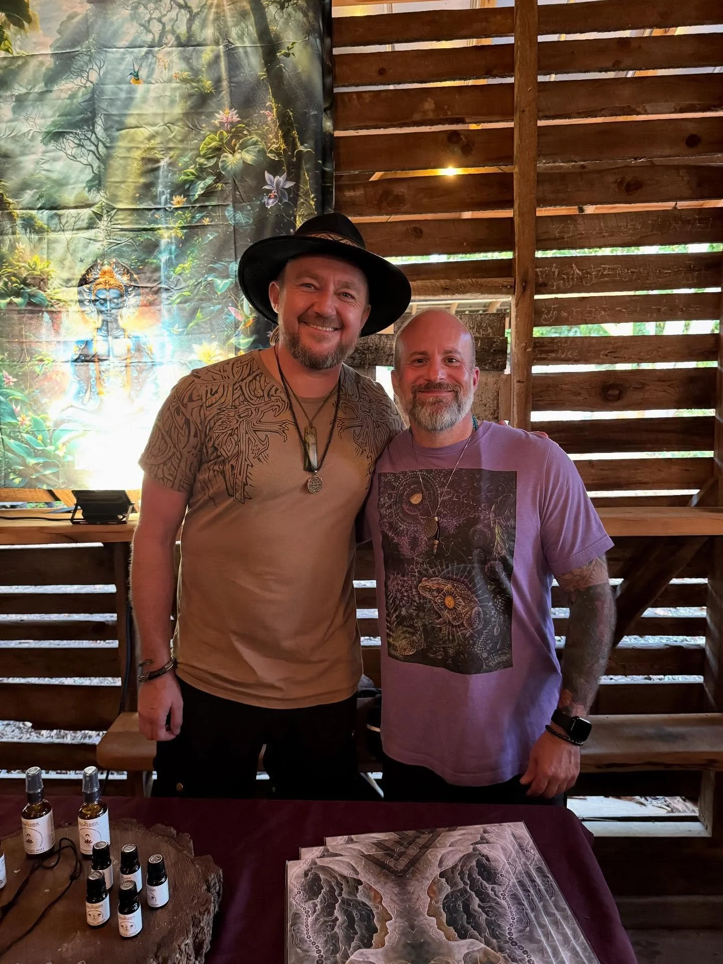 Got to meet one of my favorite medicine edm artists @liquidbloom at a cool intimate event at @hawkandhawthorne in Ashville NC