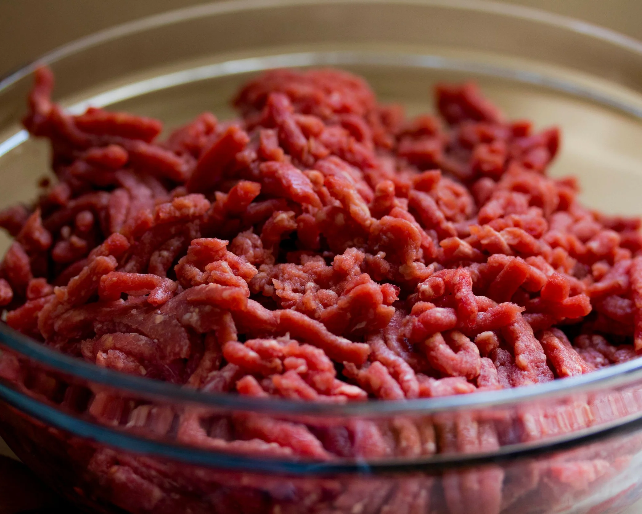 Canva+-+Grind+Meat+in+Glass+Bowl.jpg