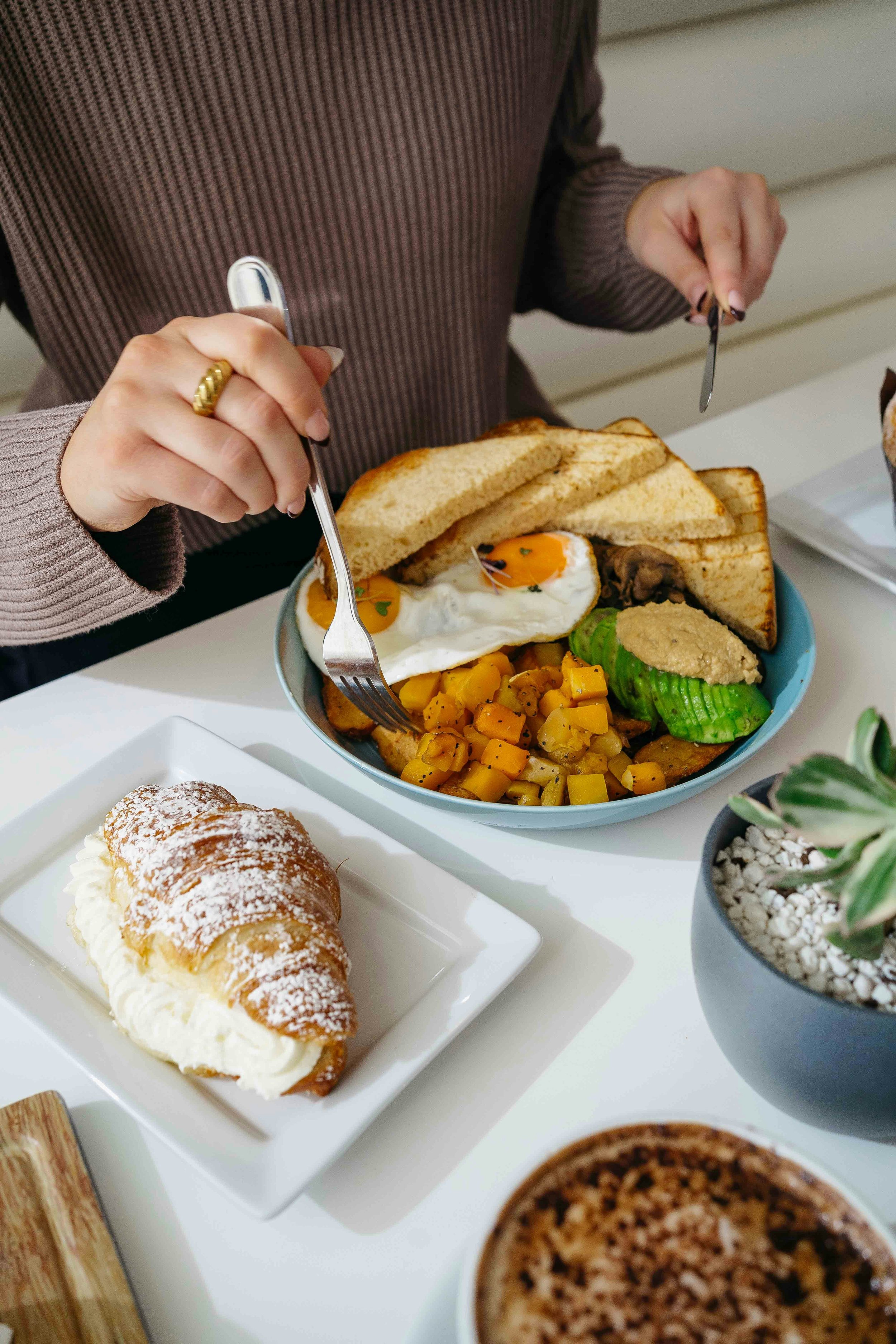 Stop Emotional Eating for Good with These Powerful Mindful Questions