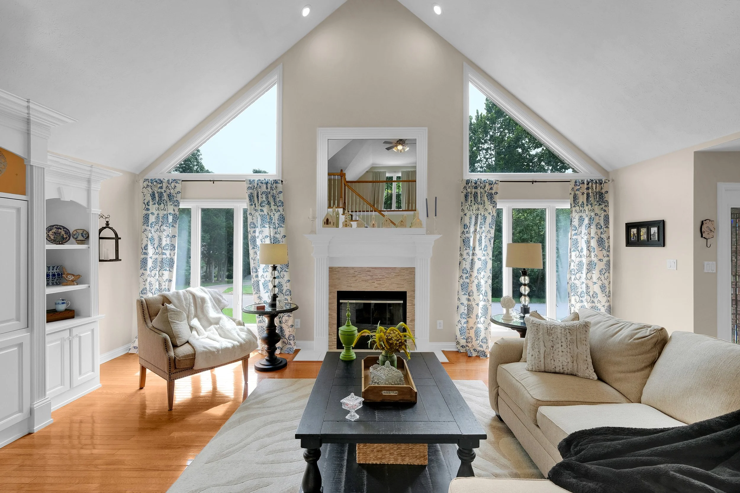 106 Cherry Hills Ln 3.jpg