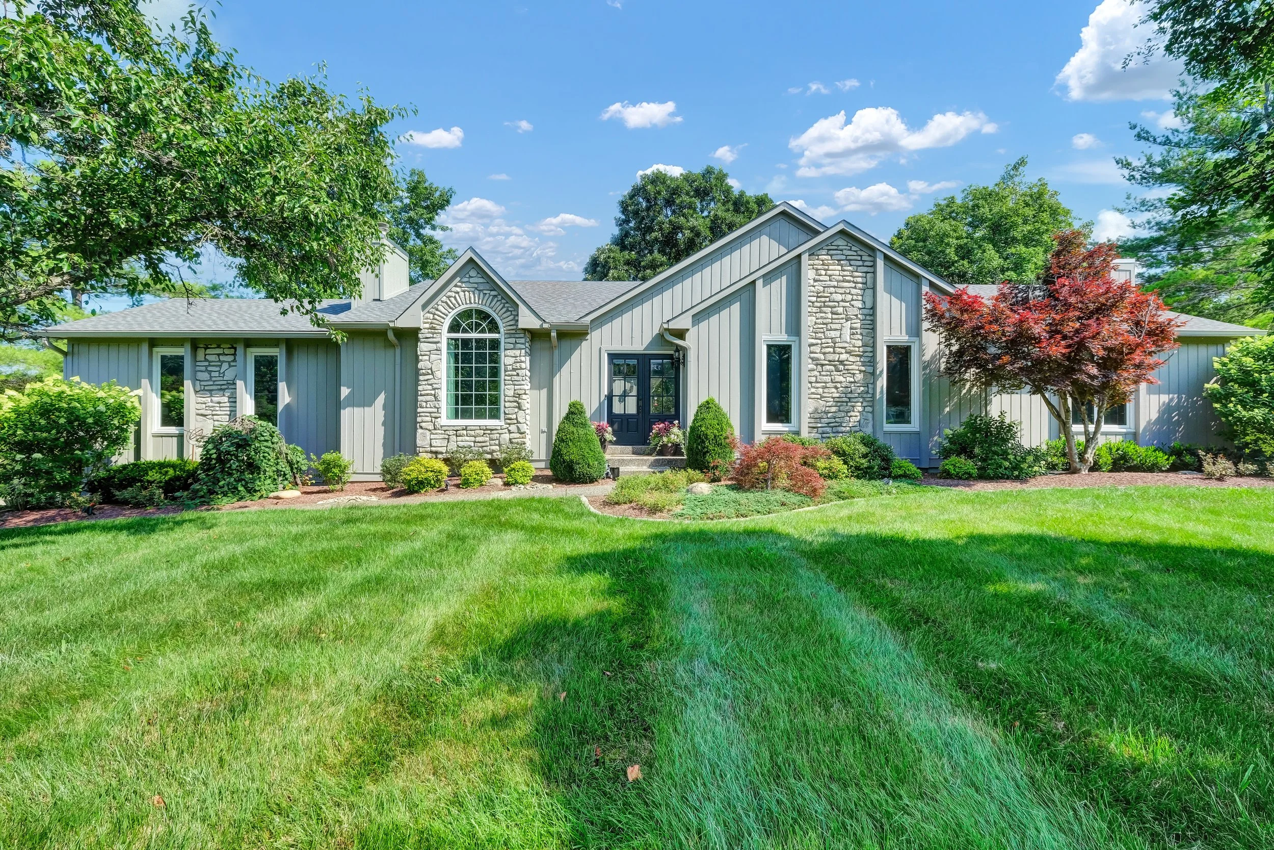 3207 W Mt Zion Rd.jpg
