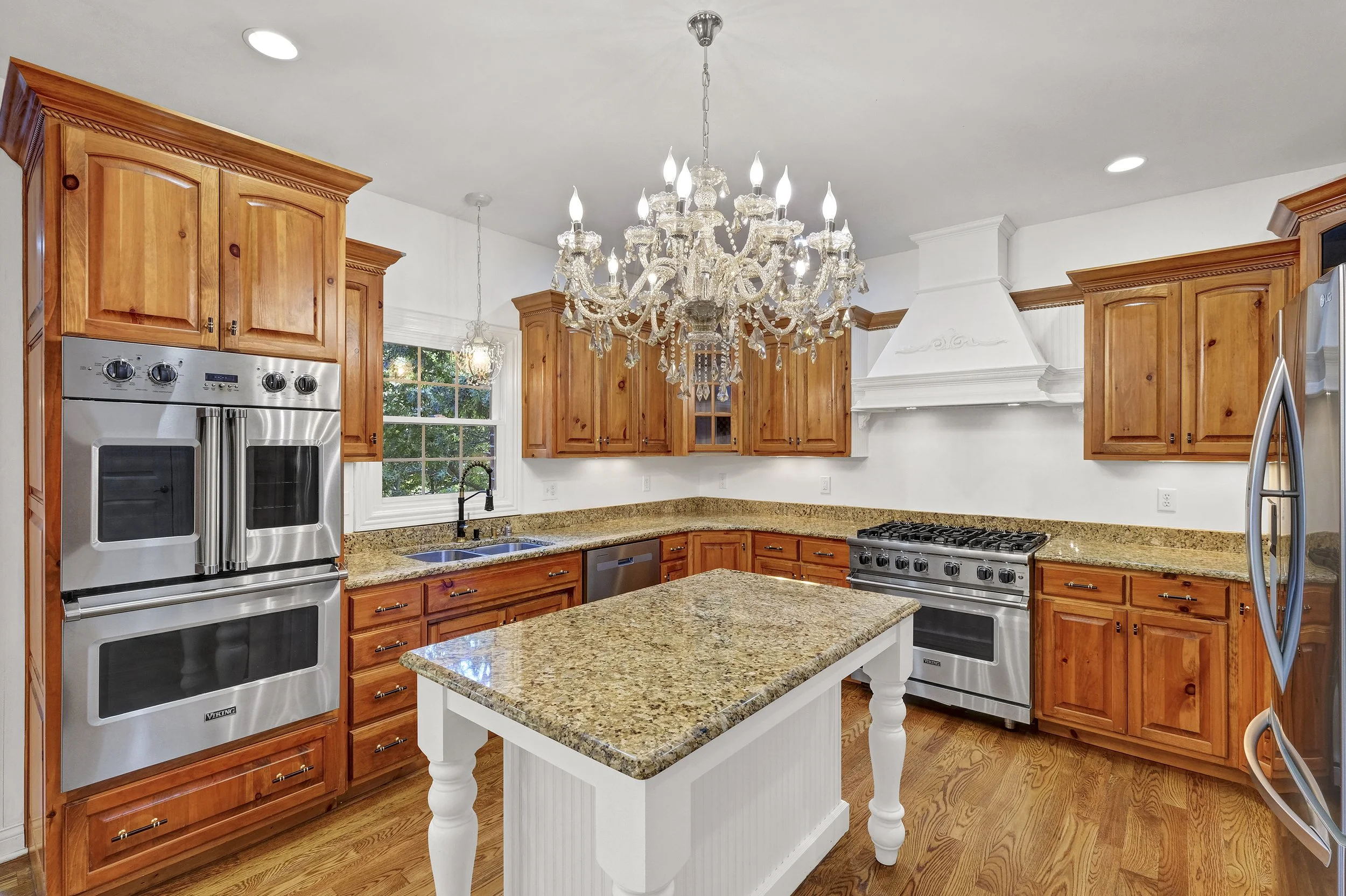 3528 Hedgewick Pl.jpg
