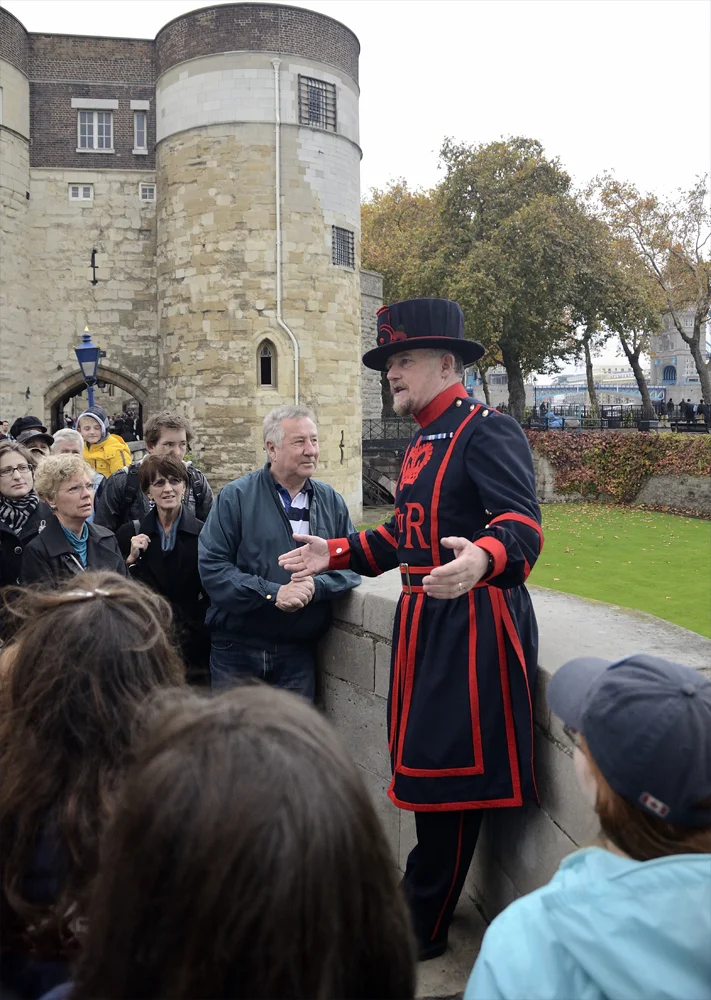 Yeoman Warder