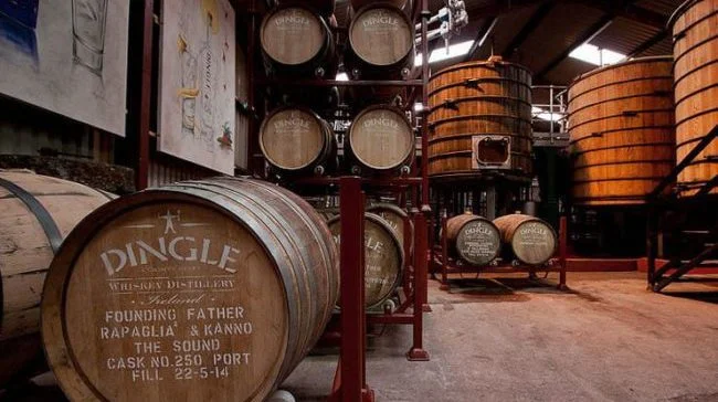 Dingle-Whiskey-Distillery.-e1537791596527.jpg