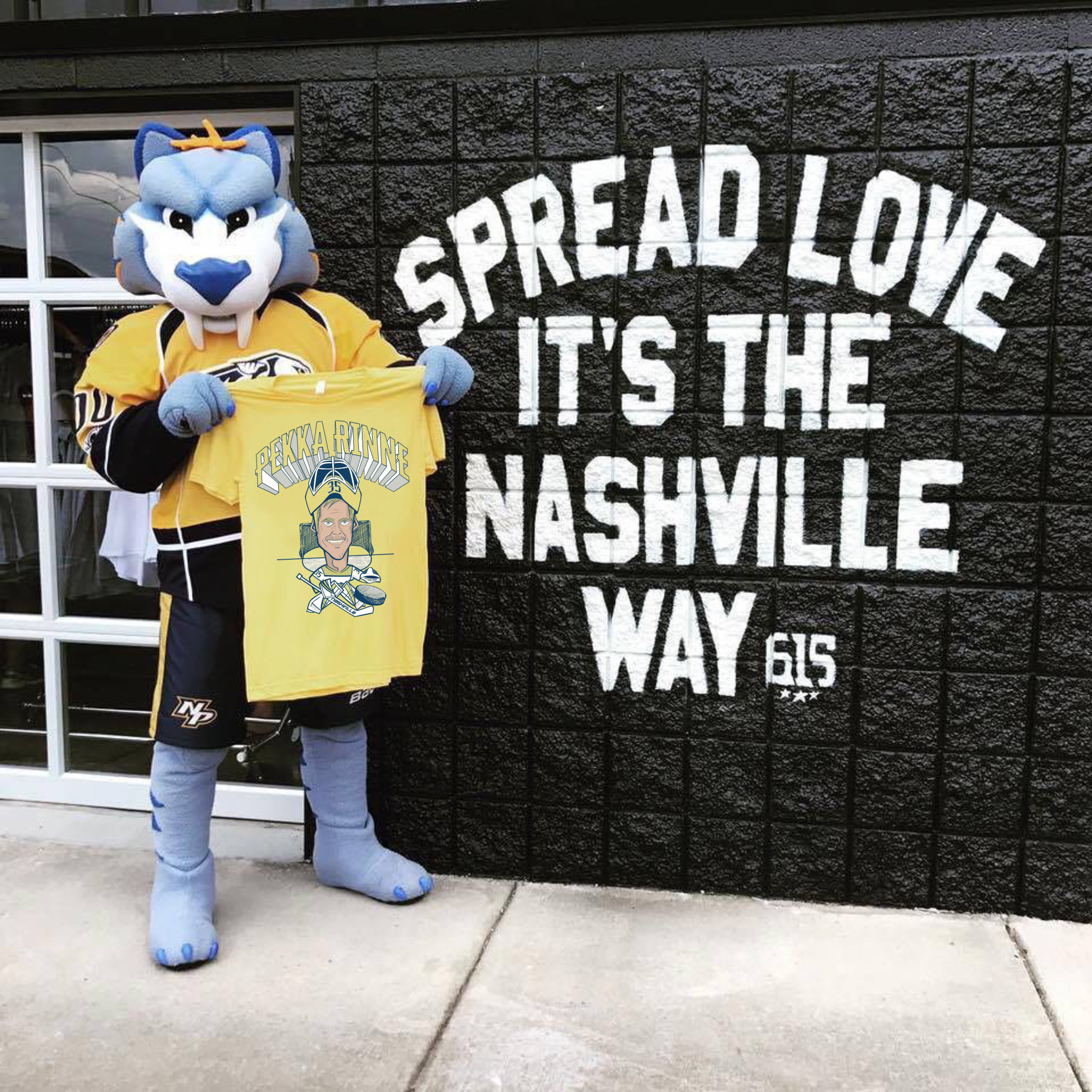 gnash+holding+pekka+sign.png