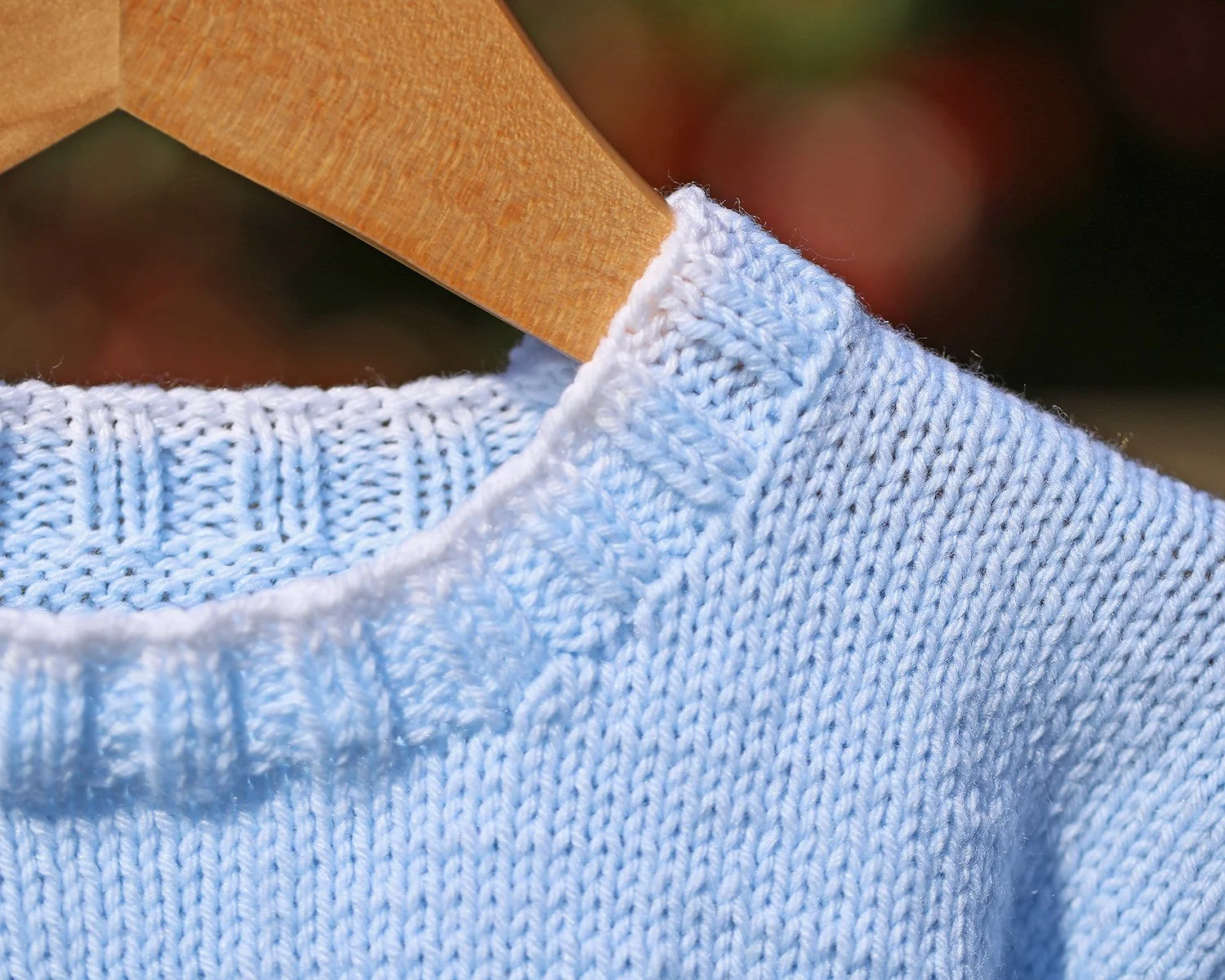 neck line close up.jpg