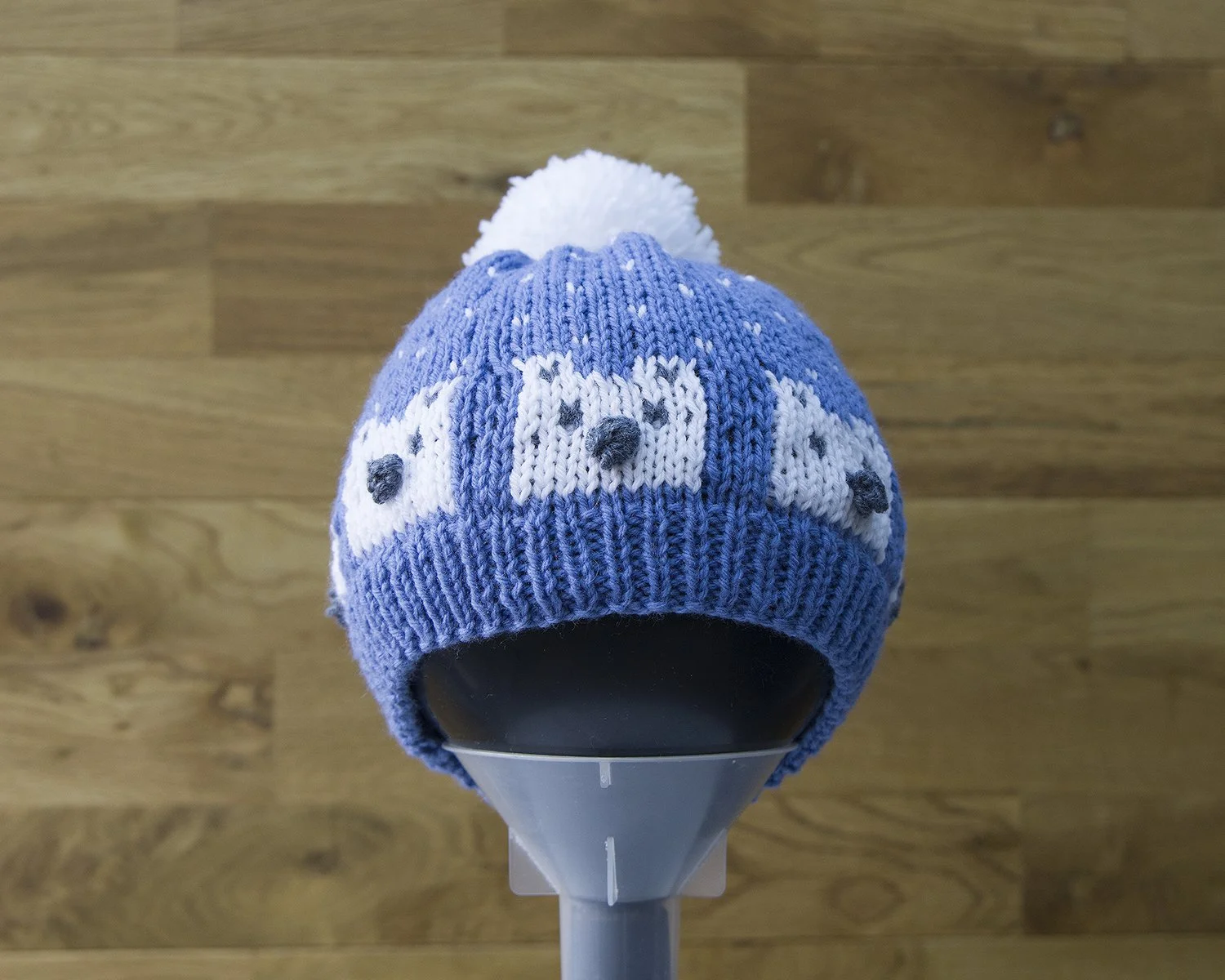 P180 Polar Bear Bobble Hat.jpg