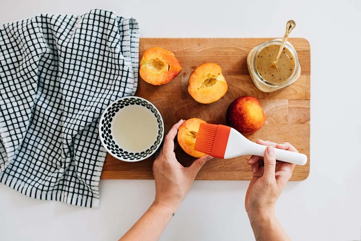 walkinlove_maplemustardgrilledchickenandpeachsalad-3.jpg