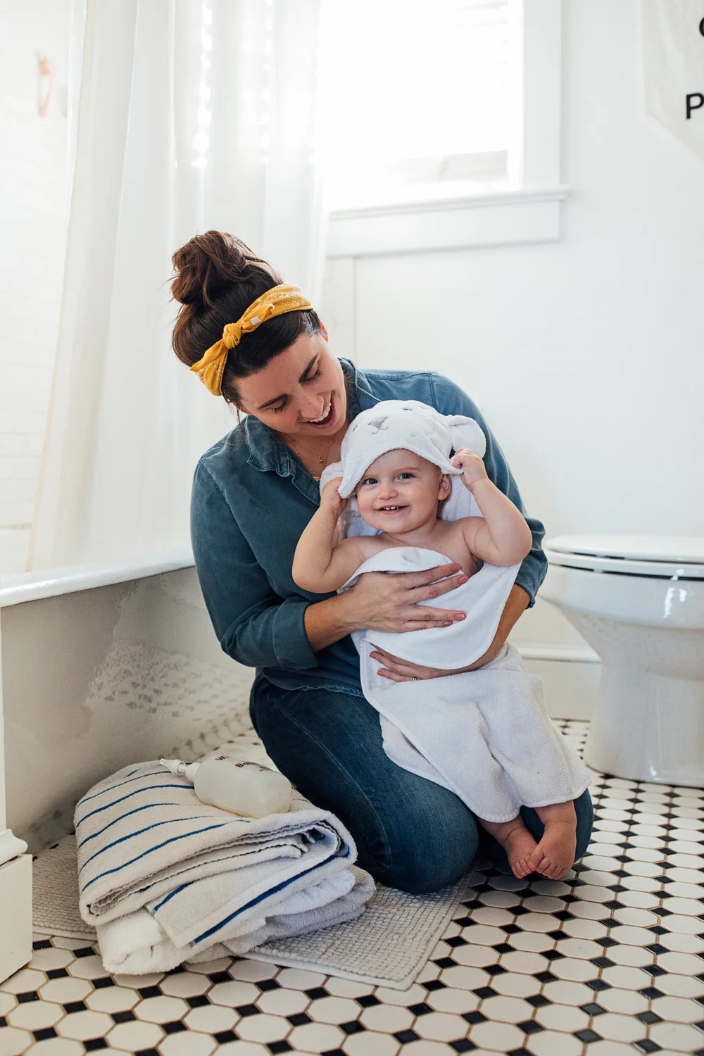 A No Phone Bathtime Routine For Moms Walk In Love
