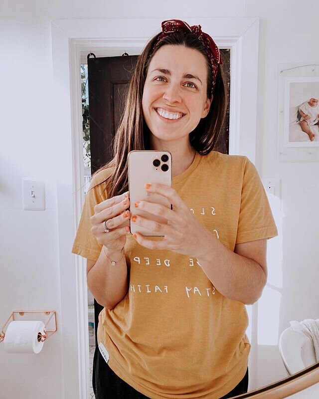 No makeup, no problem. 🌞 I got ready early this morning for a simple day around the house with the kids and showed you everything I used in my stories!⁣
⁣
On yesterday&rsquo;s @walkinlove podcast we spent most of the episode chatting about how &ldqu