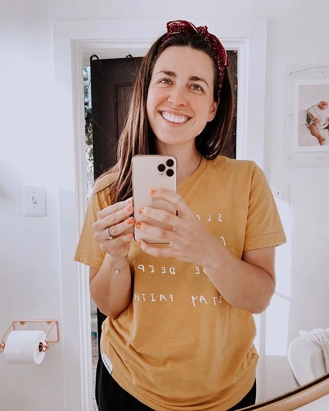 No makeup, no problem. 🌞 I got ready early this morning for a simple day around the house with the kids and showed you everything I used in my stories!⁣
⁣
On yesterday&rsquo;s @walkinlove podcast we spent most of the episode chatting about how &ldqu
