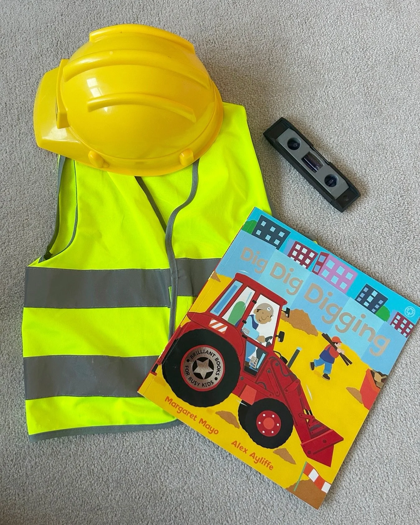 Happy World Book Day! My favourite &lsquo;school run&rsquo; walk of the year! It&rsquo;s fantastic to see schools putting the emphasis back on making reading FUN 📚

#WorldBookDay #GoAllIn2026