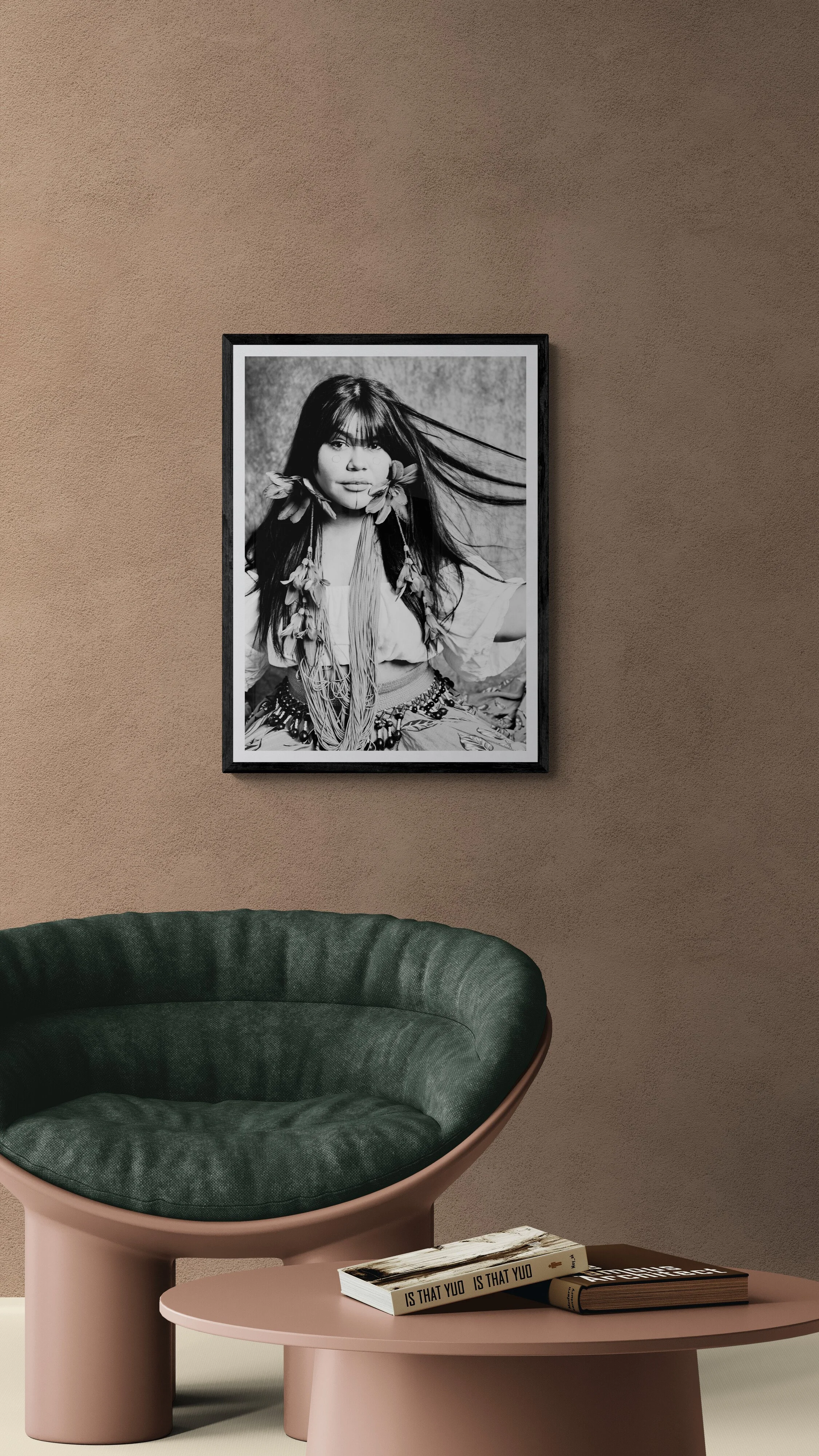 Thaline Karadjā - 50 x 70 cm - Cadre noir.jpg