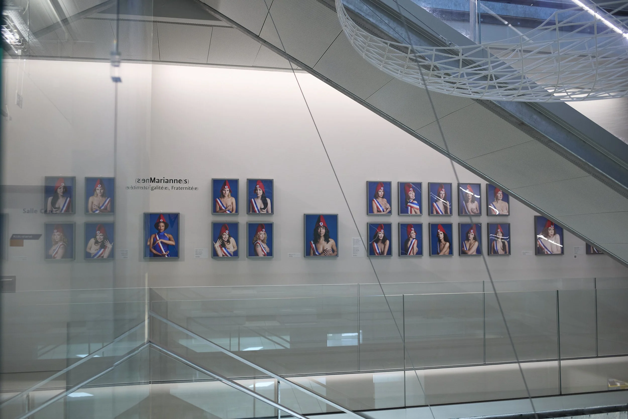 musée-postal-expo-toutes-mariannes-sylvie-castioni.jpg