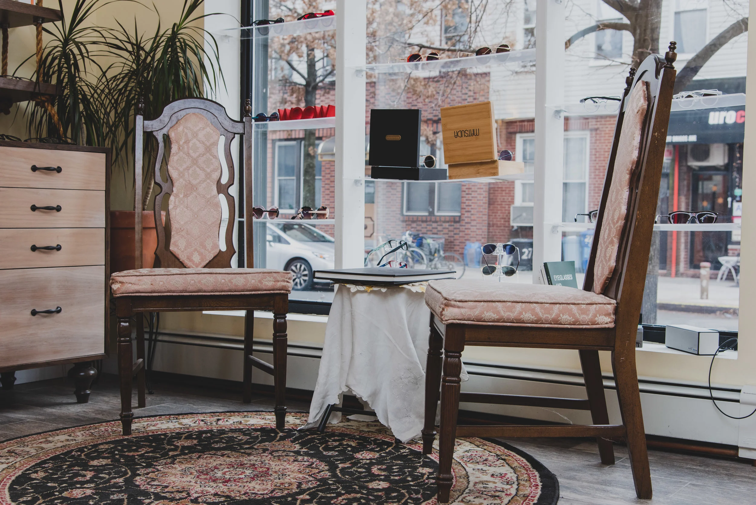 Sunny Eye Shop Lobby.jpg