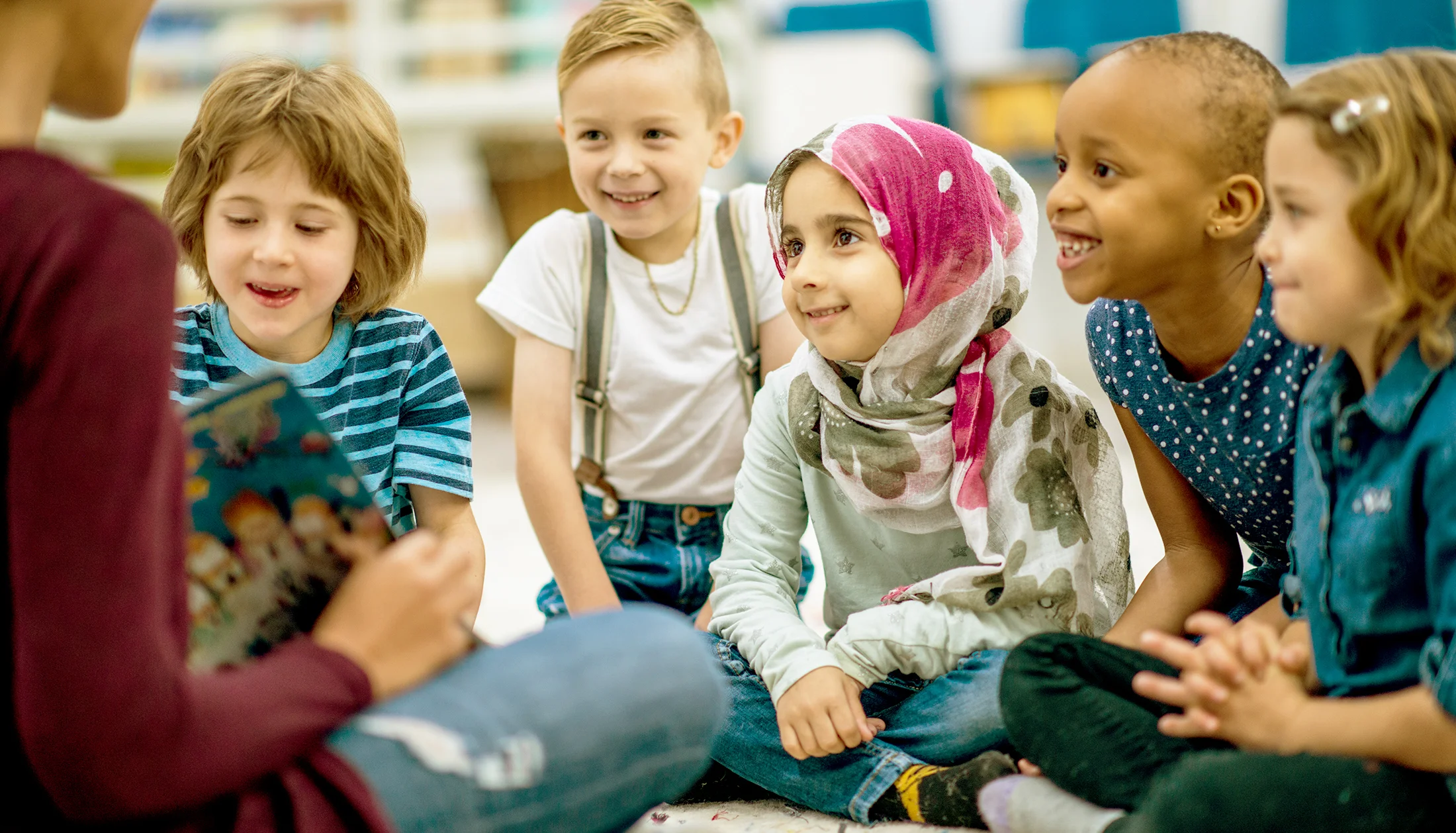 GAL-EDU-Storytelling-Blog-Classroom_Children.jpg