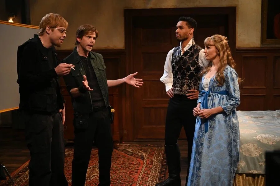 Regé-Jean Page Hosts ‘Saturday Night Live’