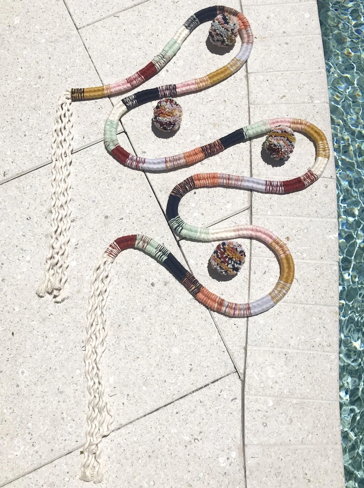 wall squiggle 2.jpg