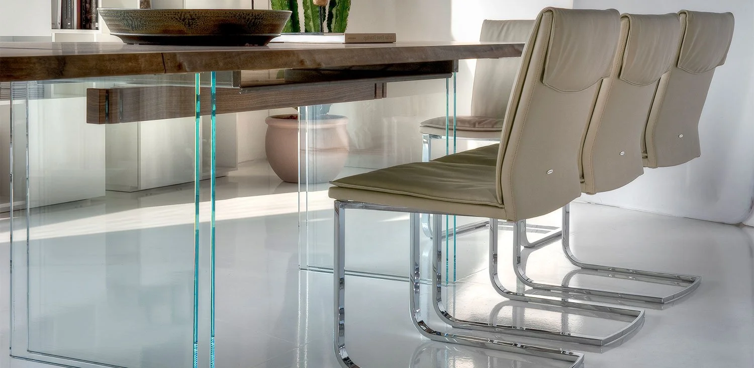 DIVINEDESIGNCENTER_LIZ_CHAIR_4.jpg