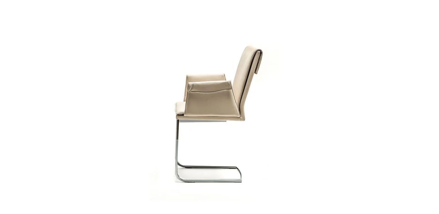 DIVINEDESIGNCENTER_LIZ_CHAIR_7.jpg